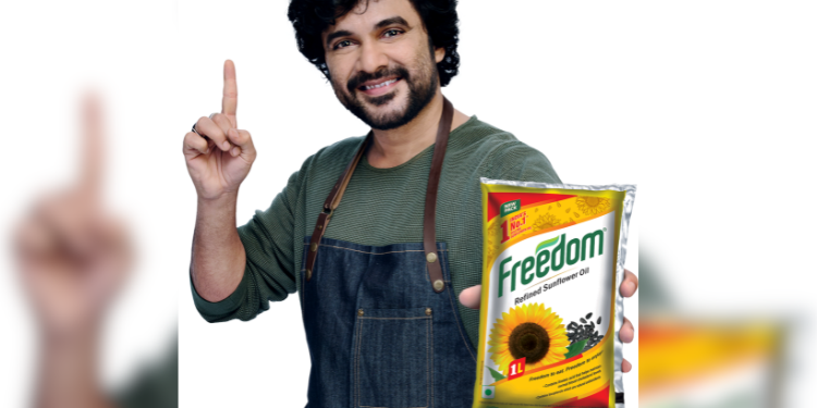 Freedom Refined Sunflower Oil’s New Campaign Turns Everyday Cooking Into A Kitchen Jam With Siddu Jonnalagadda