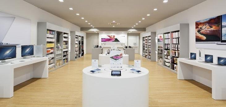 #Decoded: Why Packaging, Stores & Endorsements Decide What You Trust