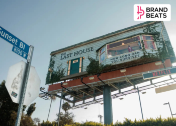 Netflix Puts A Man Inside A Billboard To Promote ‘The Last House’